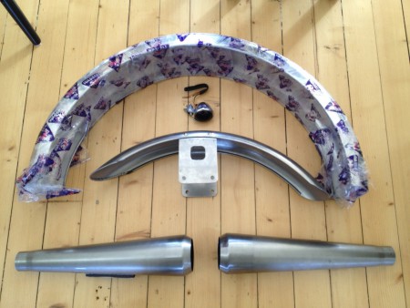 Ekat uudet osat saapui. Tilattiin osoitteesta wrenchmonkees.com.