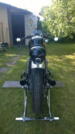 Alkaa jo näyttään moottoripyörältä.