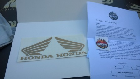 Tankin uudet tarrat saapui postissa.